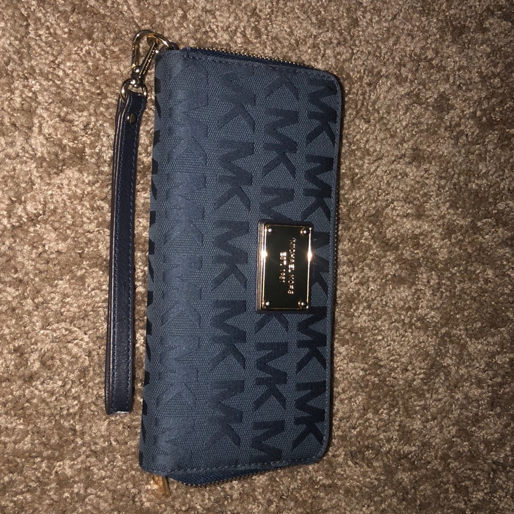 Michael Kors Wristlet